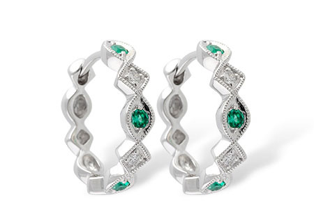 A222-73704: EARRINGS .13 EMERALD .18 TGW