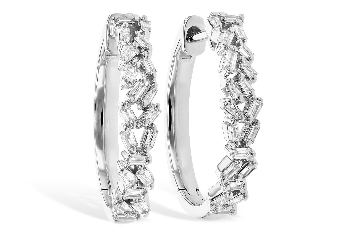 A309-11886: EARR .26 TW BAGUETTES