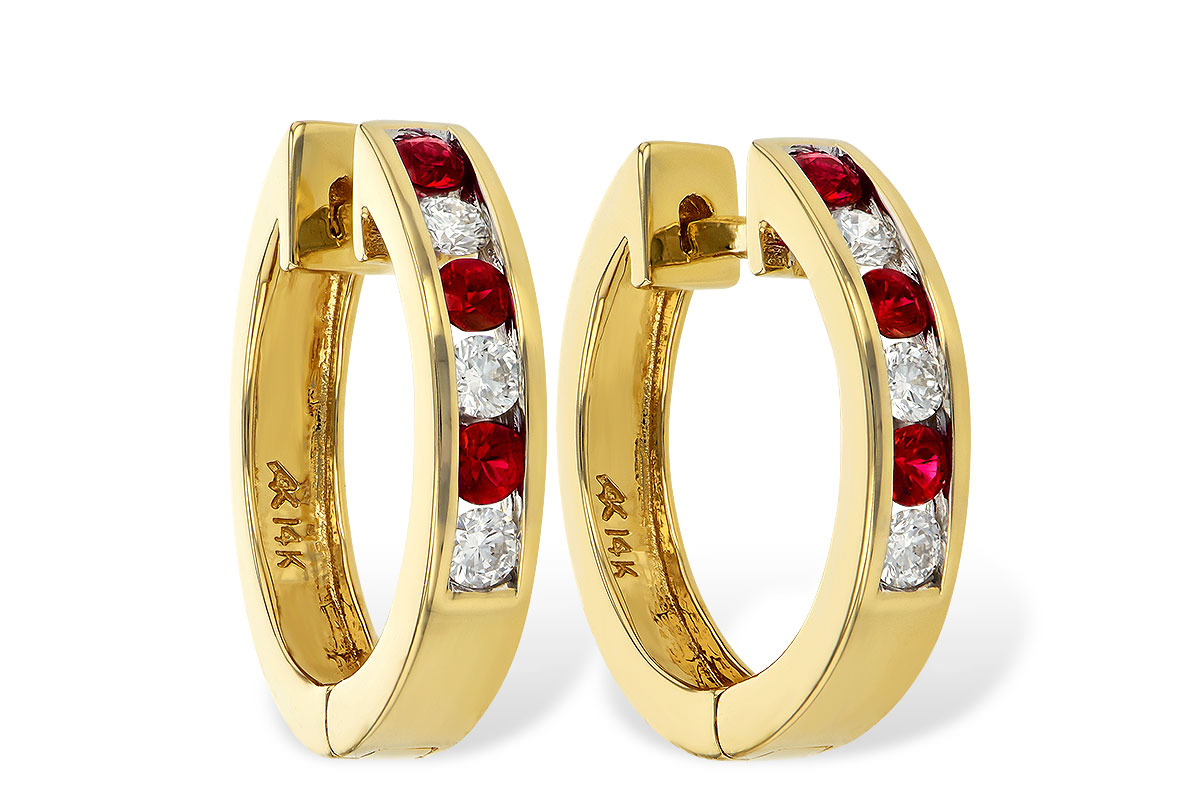 B037-30004: EARRINGS .29 RUBY .50 TGW
