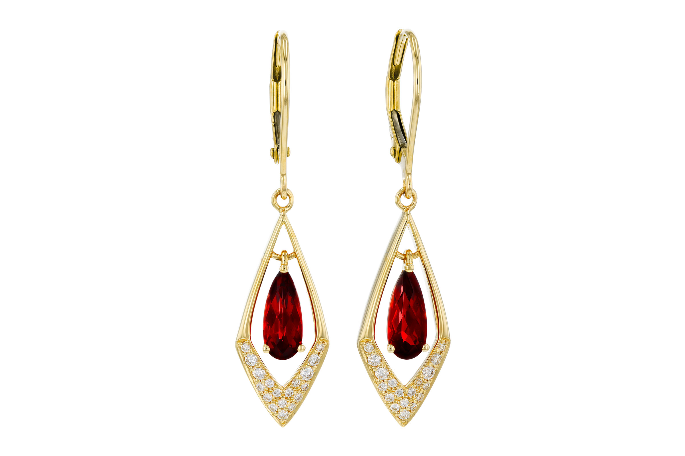 C311-83658: EARR 1.13 TW GARNET 1.28 TGW