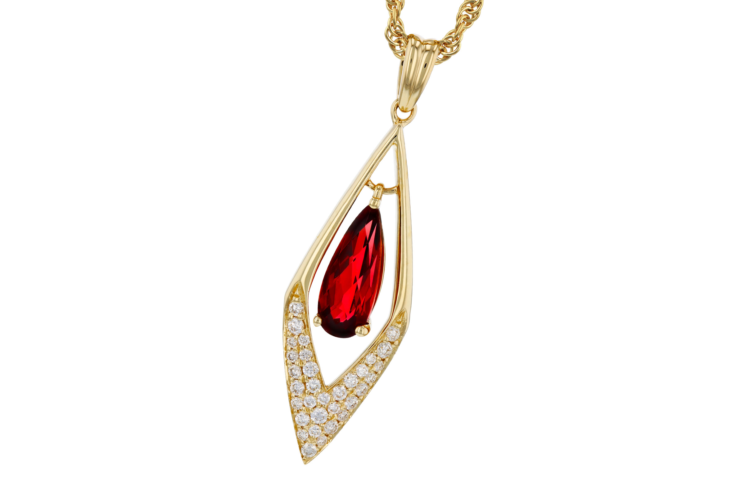 D311-83658: NECK .93 GARNET 1.10 TGW (10x4MM GAR)