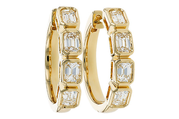 E310-05458: EARRINGS 1.10 TW EMERALD CUTS