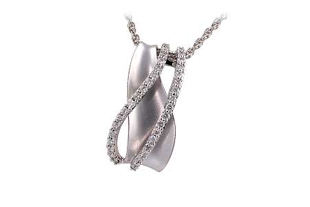 F220-03676: NECKLACE .28 TW