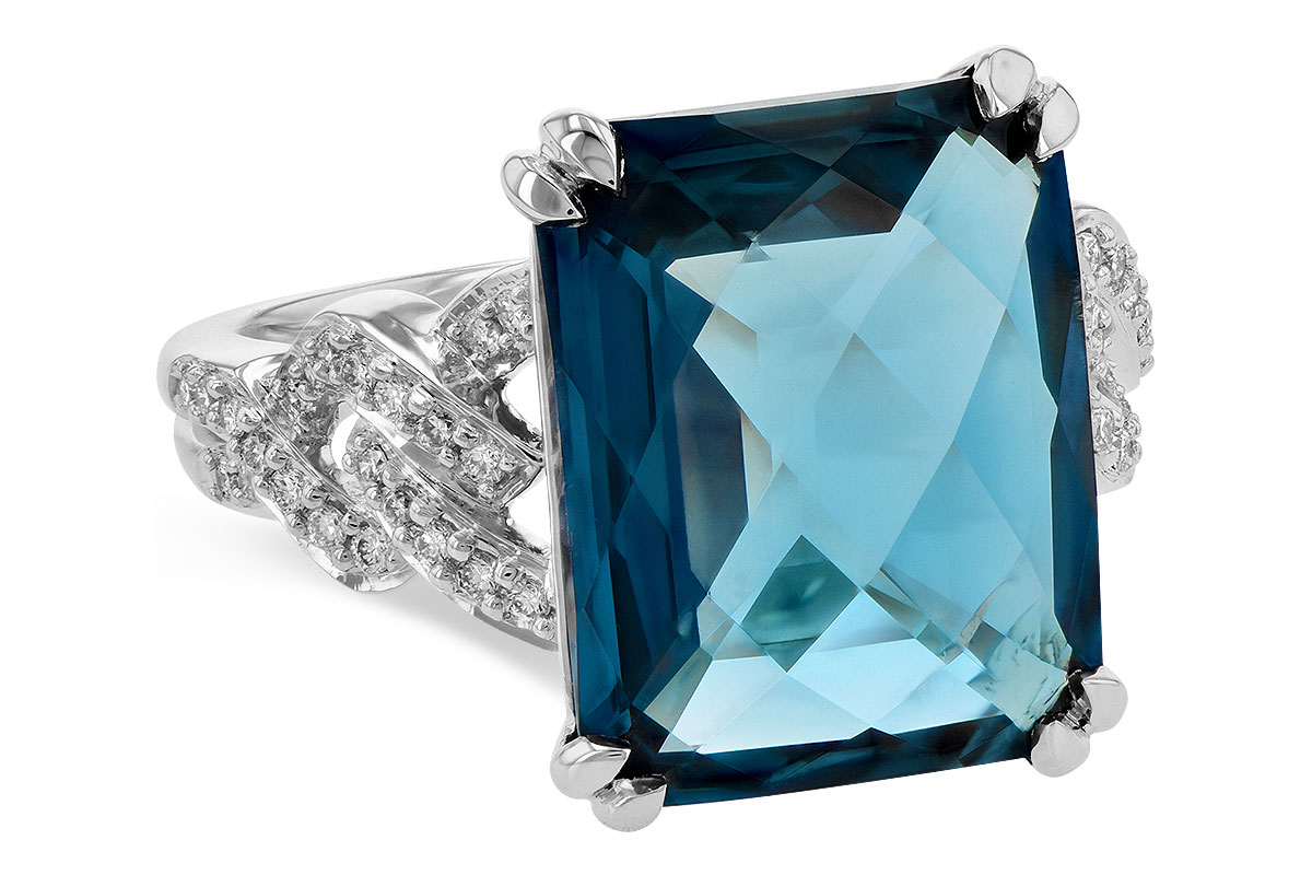 G226-36431: LDS RG 9.40 LONDON BLUE TOPAZ 9.60 TGW (15x12MM)